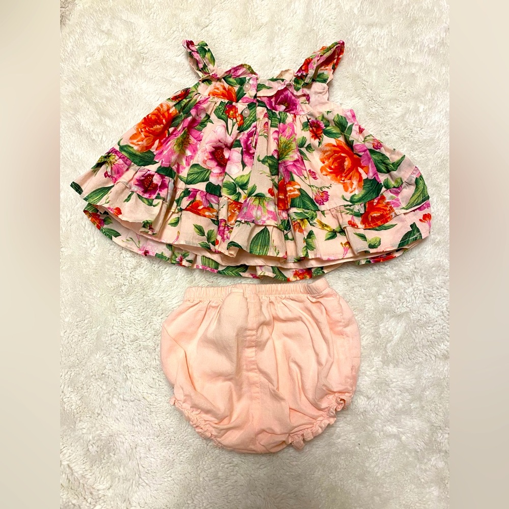 Janie and Jack baby floral dress. Size 0-3 months. Color: pink floral
